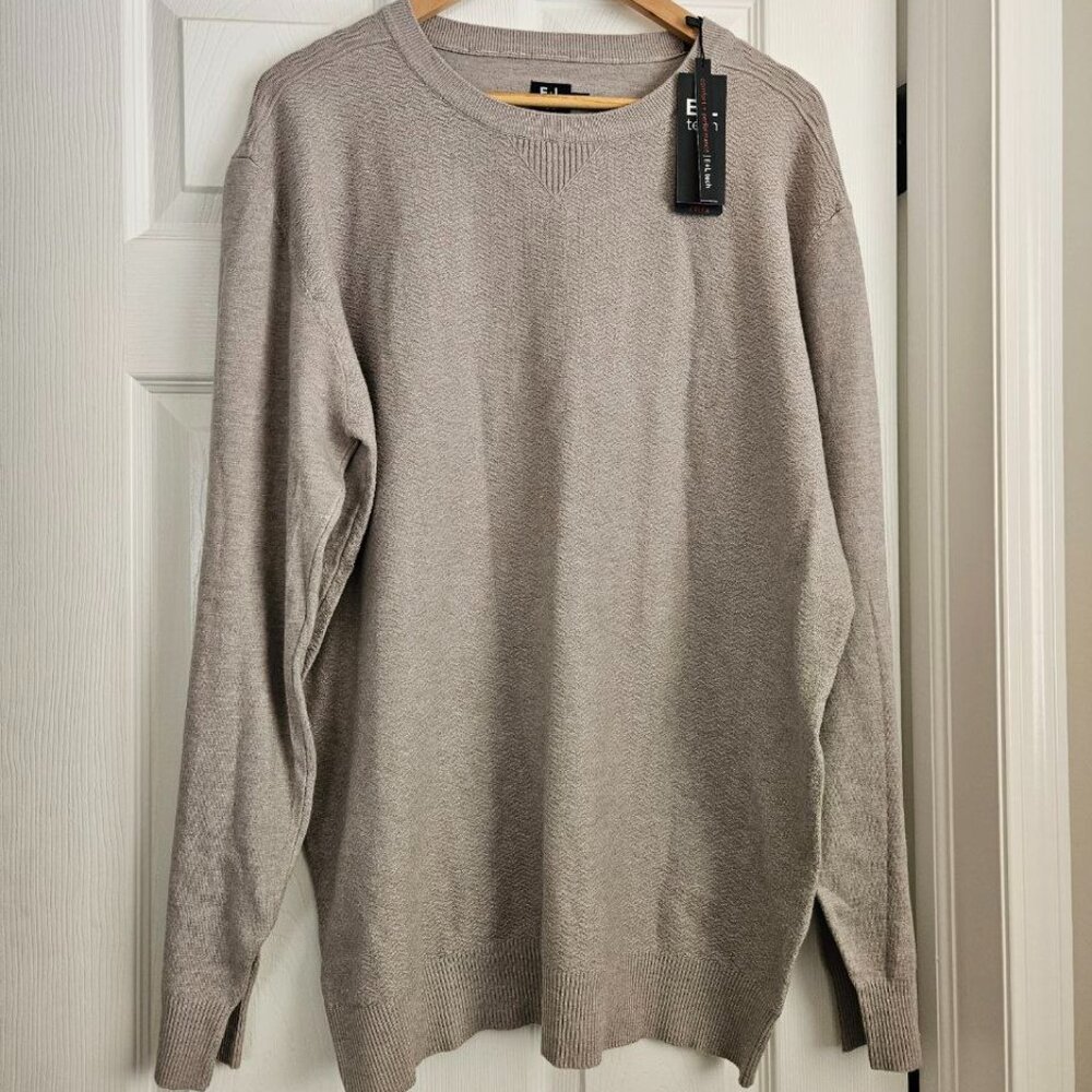 E + L Tech Men's XL Beige Light Grey‎ Crew Neck Light Sweater - NEW with tags